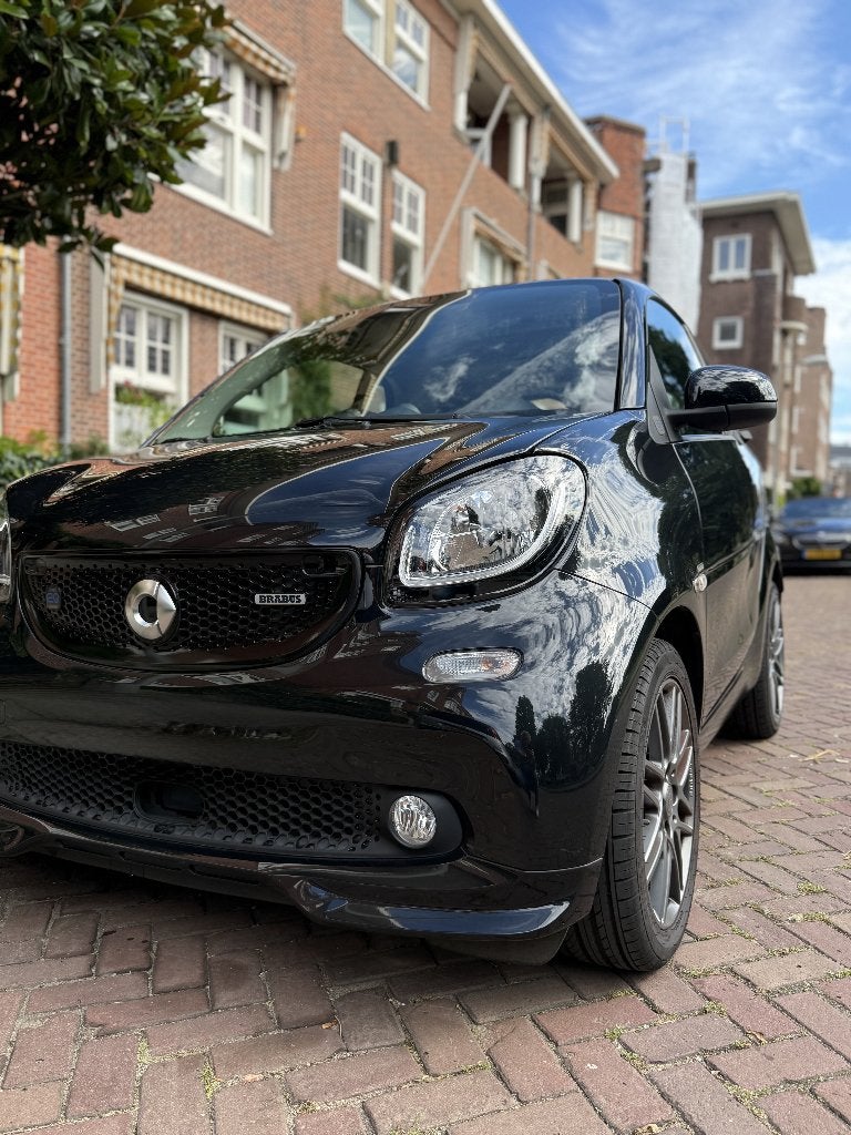 Zeer complete Smart EQ fortwo BRABUS Style, 37 €/maand, Zwart, Zwart, Origineel Nederlands