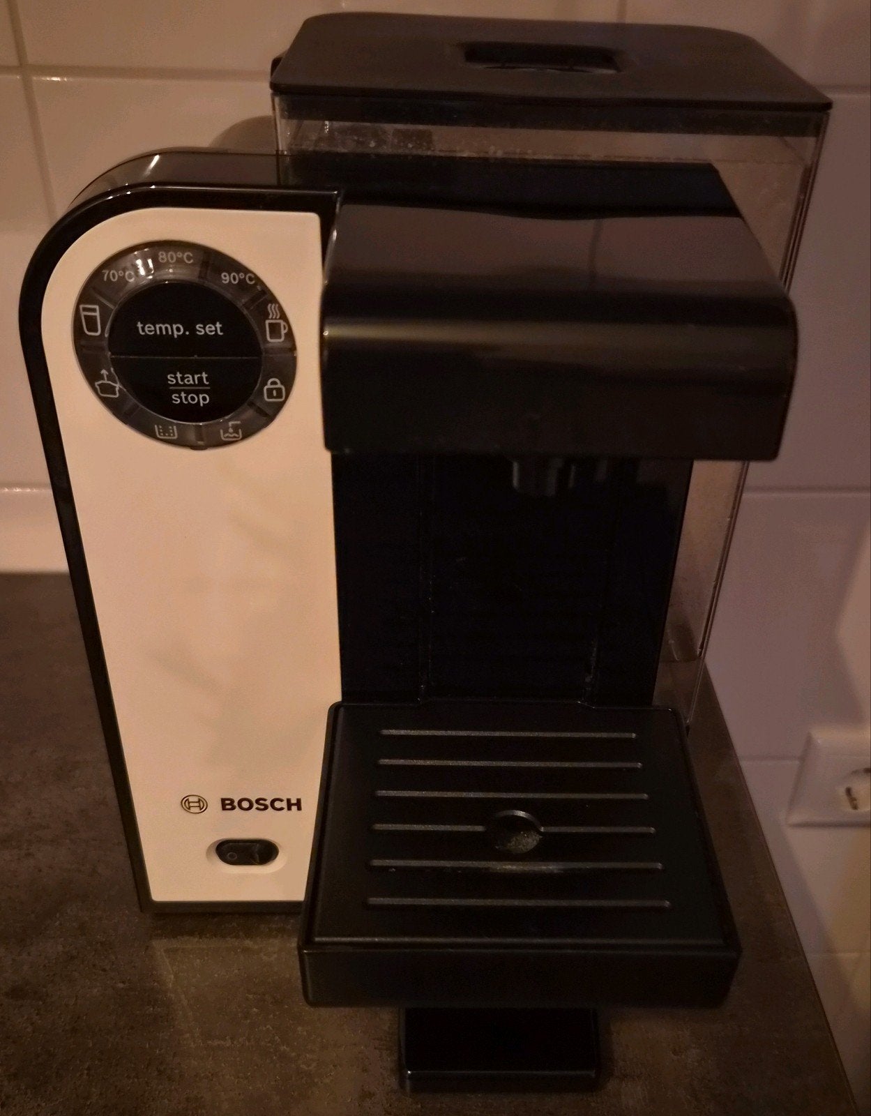 Foto 2 van Bosch Warmwaterapparaat / waterkoker