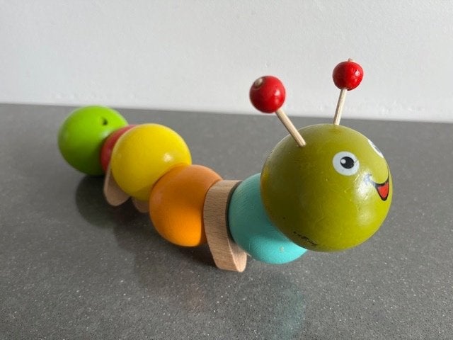 Houten rups (Rupsje Nooitgenoeg?), Ophalen of Verzenden, Zo goed als nieuw