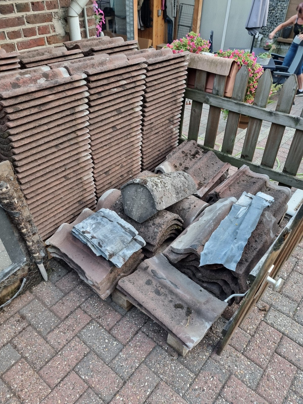 Te koop dakpannen., Ophalen, Gebruikt, Steen of Klei, 15 m² of meer