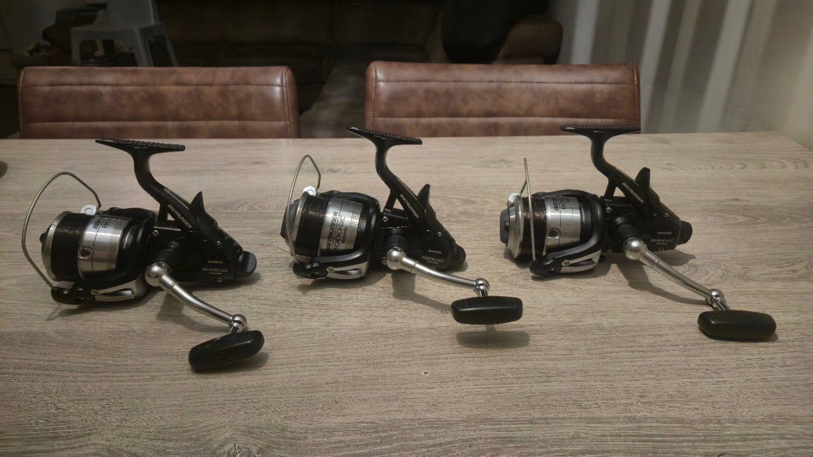 Shimano Baitrunner 8000 OC – NIEUWSTAAT, Watersport en Boten, Ophalen of Verzenden, Zo goed als nieuw, Molen