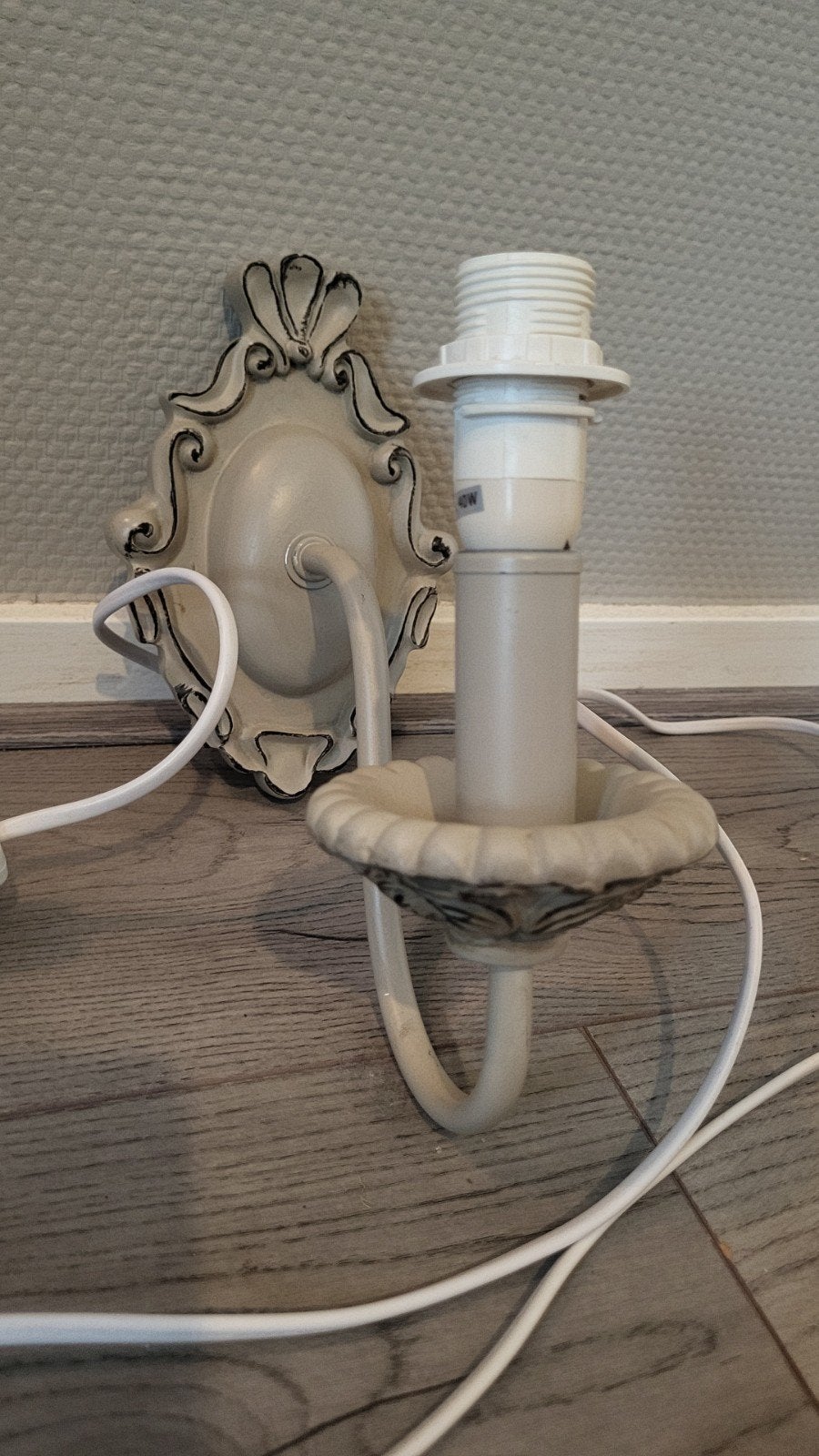 Vintage wandlamp met snoer en schakelaar, Verzenden, E14 (klein), Overige merken, Metaal