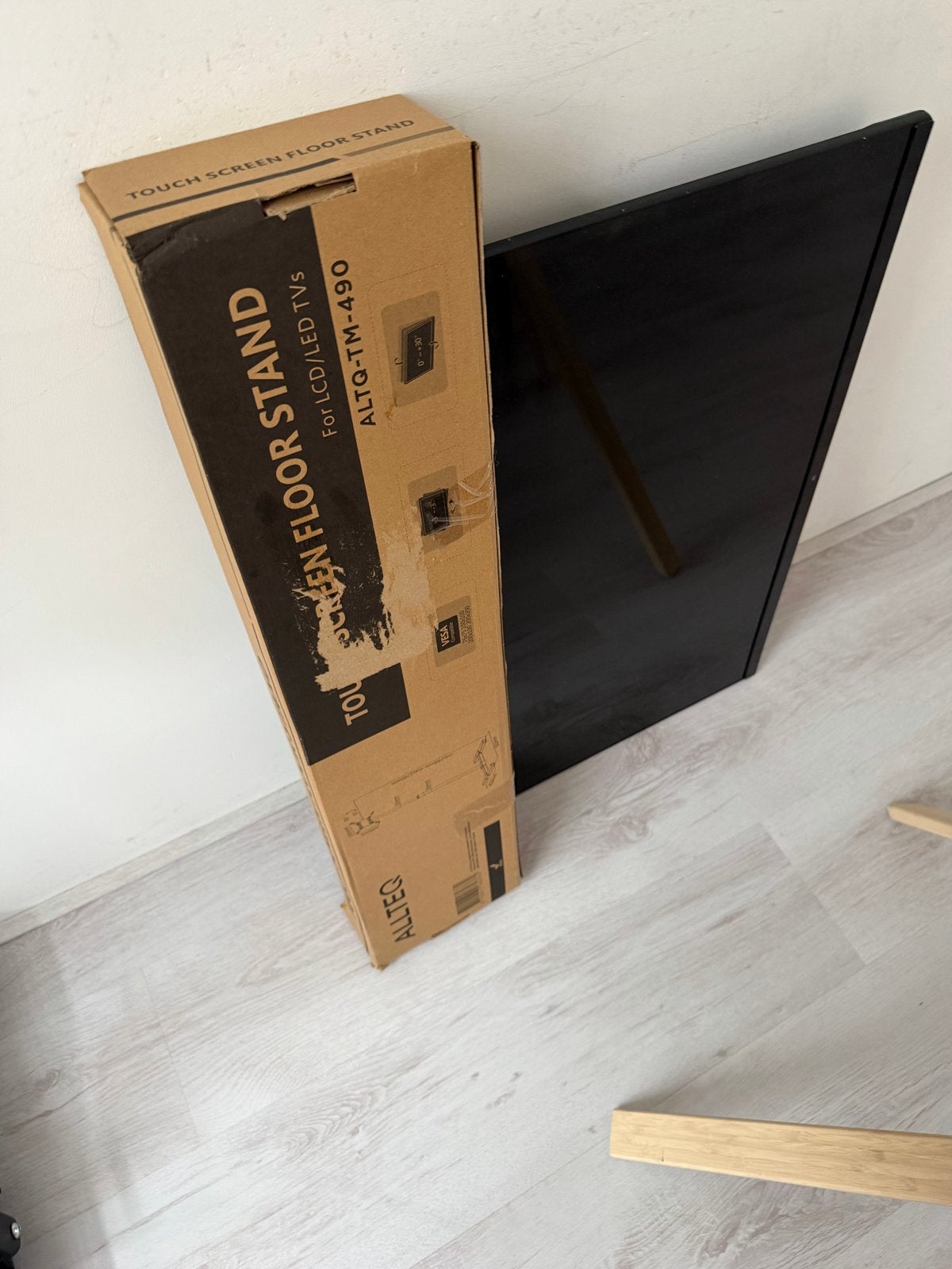 JVC 24 inch LED TV, 50 Hz, HD Ready (720p), 40 tot 60 cm, Ophalen