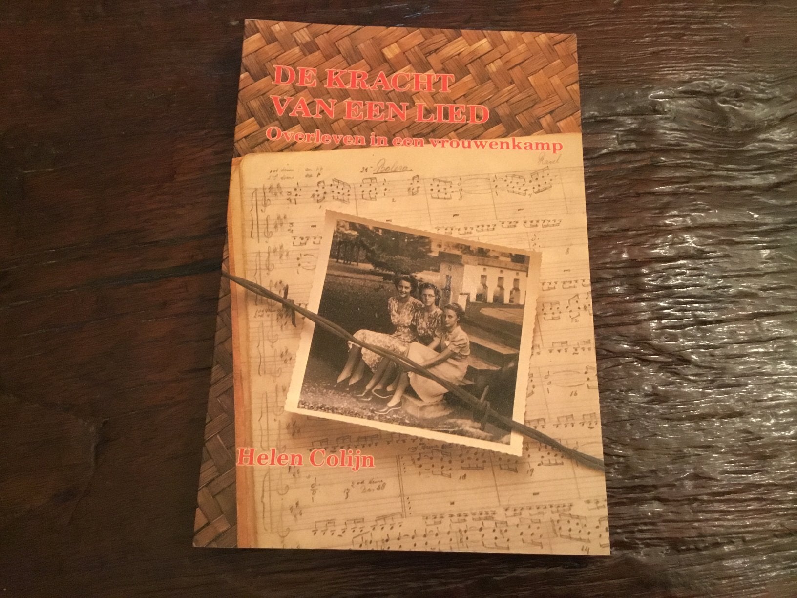 De kracht van een lied  Overleven in een vrouwenkamp, Boeken, Ophalen of Verzenden, Tweede Wereldoorlog, Zo goed als nieuw