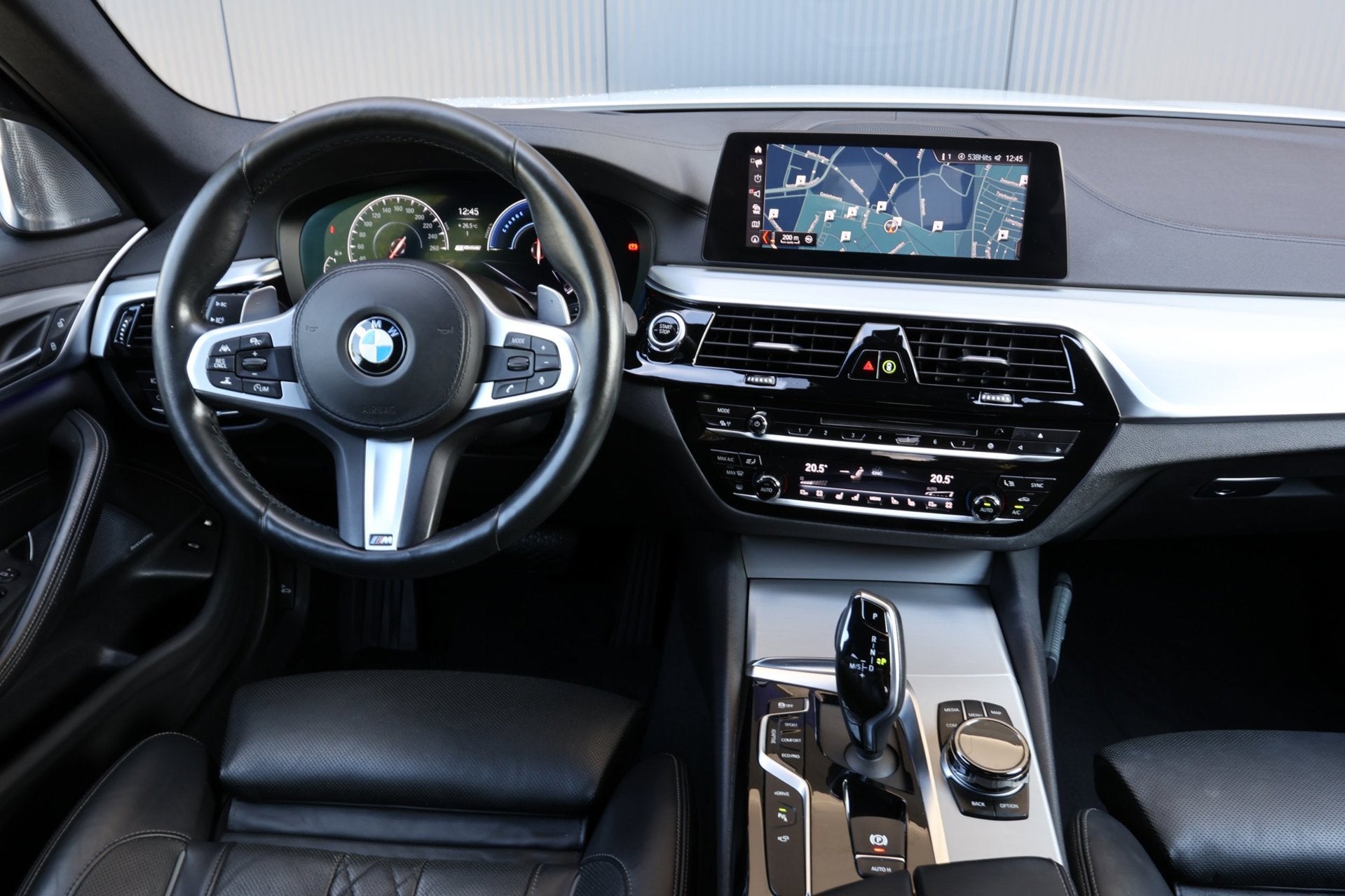 BMW 5-serie 530e Sport Line | Bowers & Wilkins | massage | h, 1998 cc, Achterwielaandrijving, Gebruikt, 4 cilinders