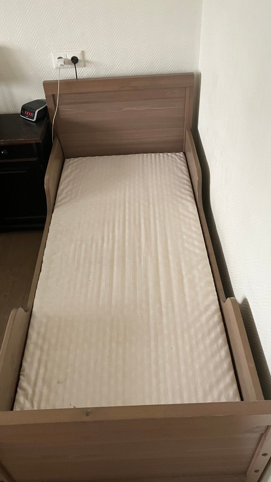IKEA Peuterbed met lattenbodem en matras - 70x160 cm, Gebruikt, Bruin, Hout, Eenpersoons