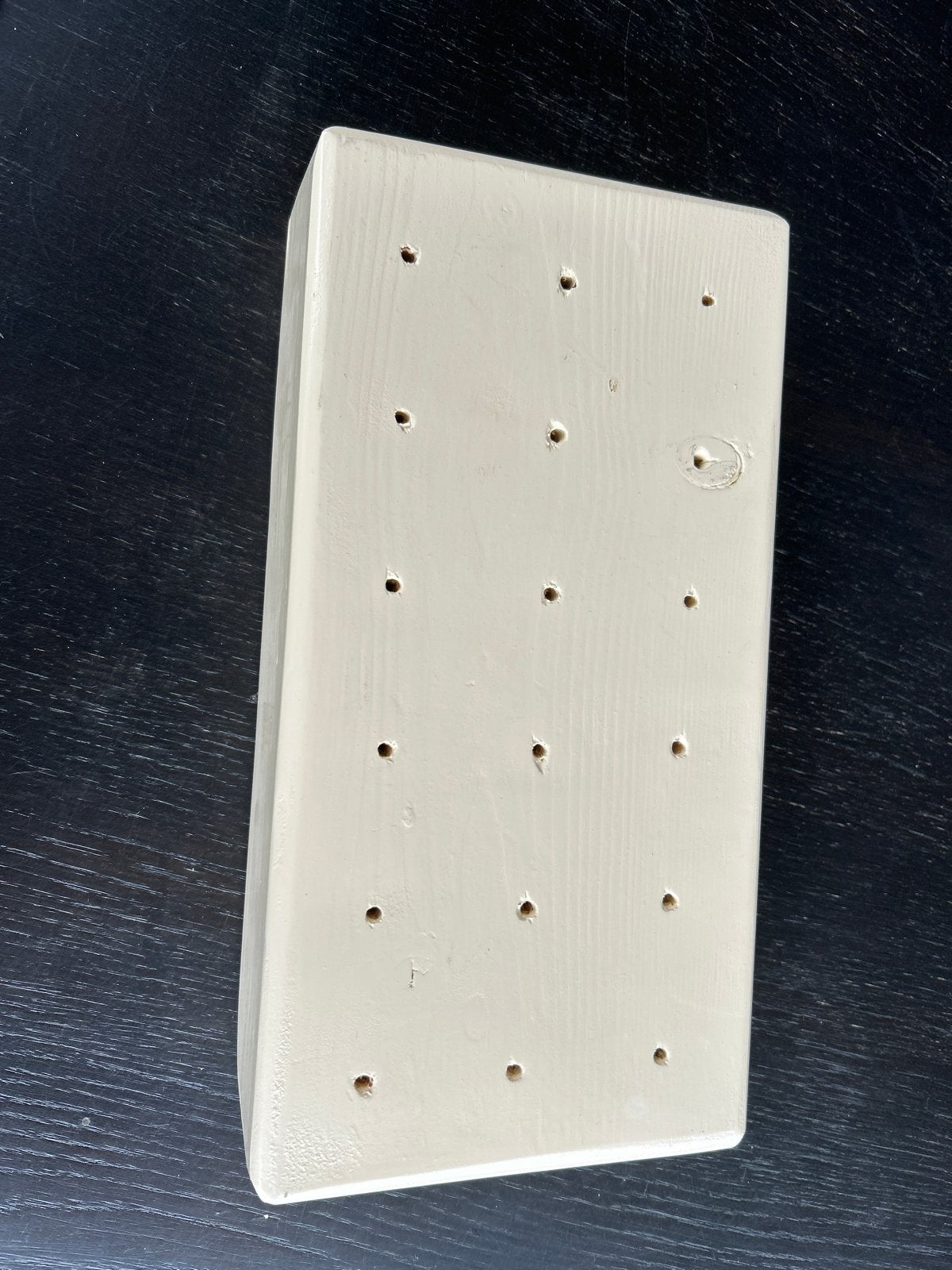 Houten prikkerblok voor hapjes - Crèmekleurig, Ophalen of Verzenden, Gebruikt, Beige, Hout