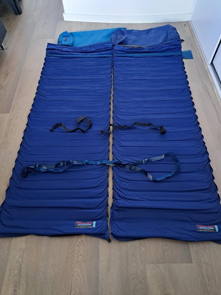 Therm-a-rest slaapmat 2 stuks, Caravans en Kamperen, Slaapmatten, Zo goed als nieuw, 1-persoons, Ophalen