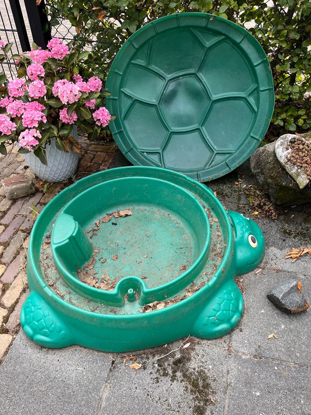 Zandbak voor kleuters in de vorm van een schildpad, Ophalen, Gebruikt