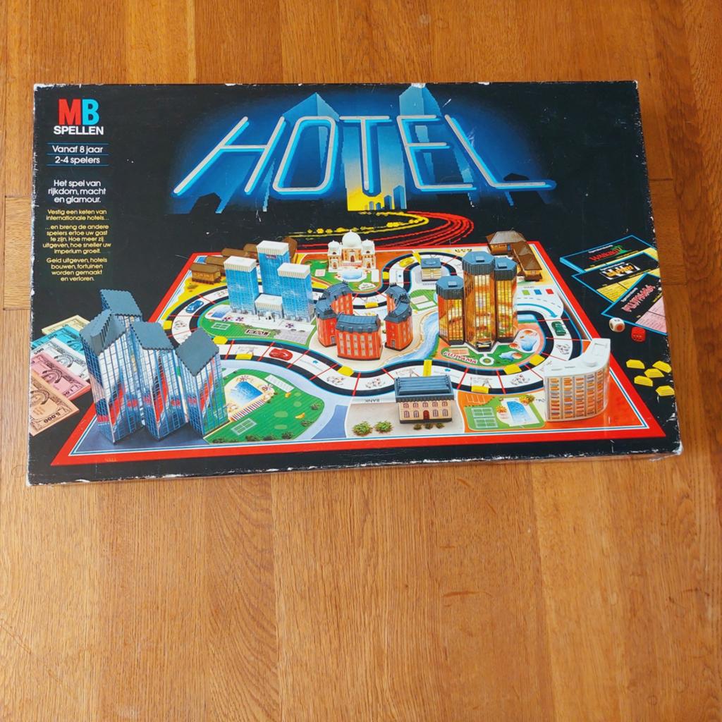 Vintage Hotel bordspel - MB spellen, Hobby en Vrije tijd, Gezelschapsspellen | Bordspellen, Drie of vier spelers, Ophalen of Verzenden