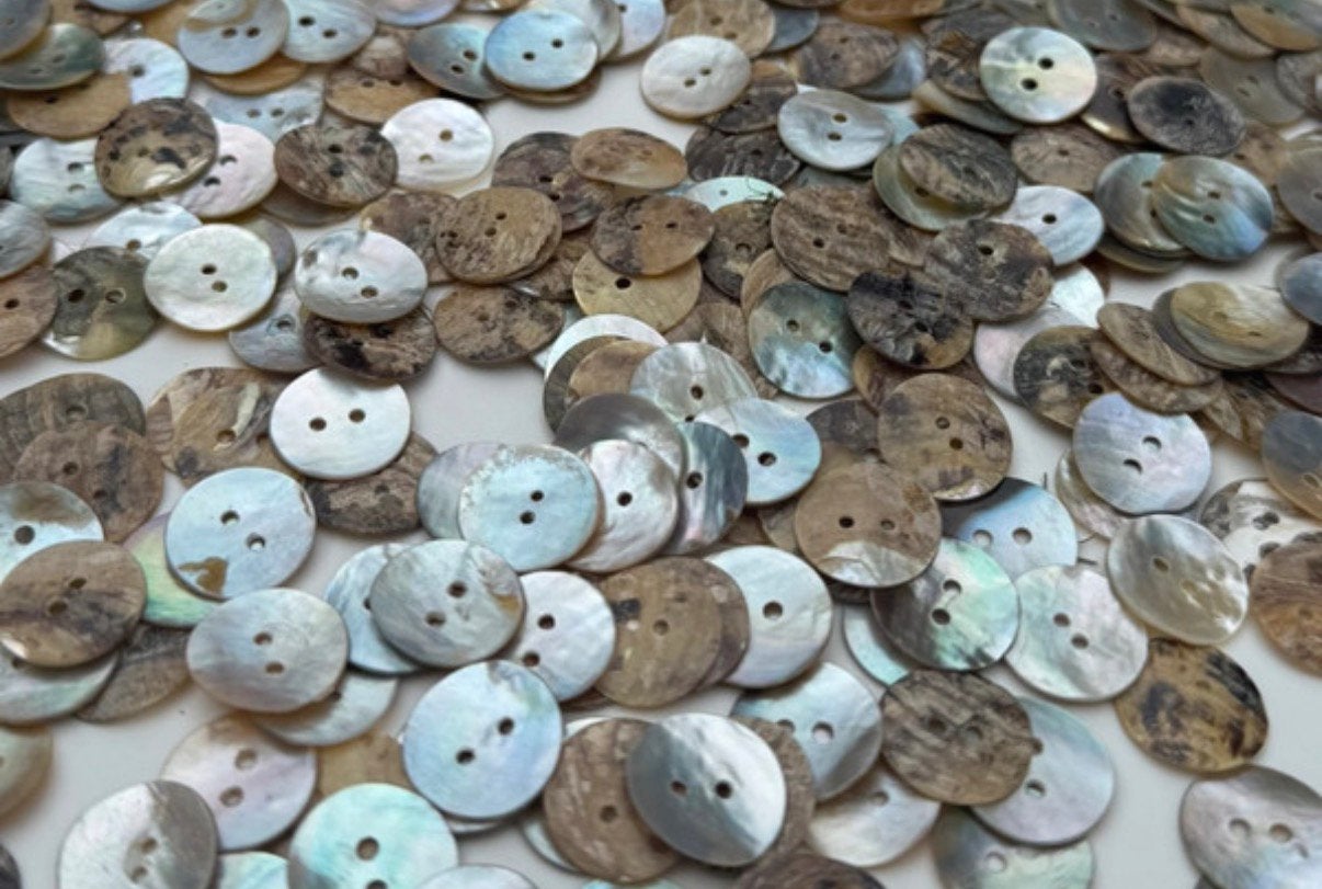 Parelmoer knopen 15mm knoopjes 50 stuks, Ophalen of Verzenden, Nieuw, Knoop of Knopen