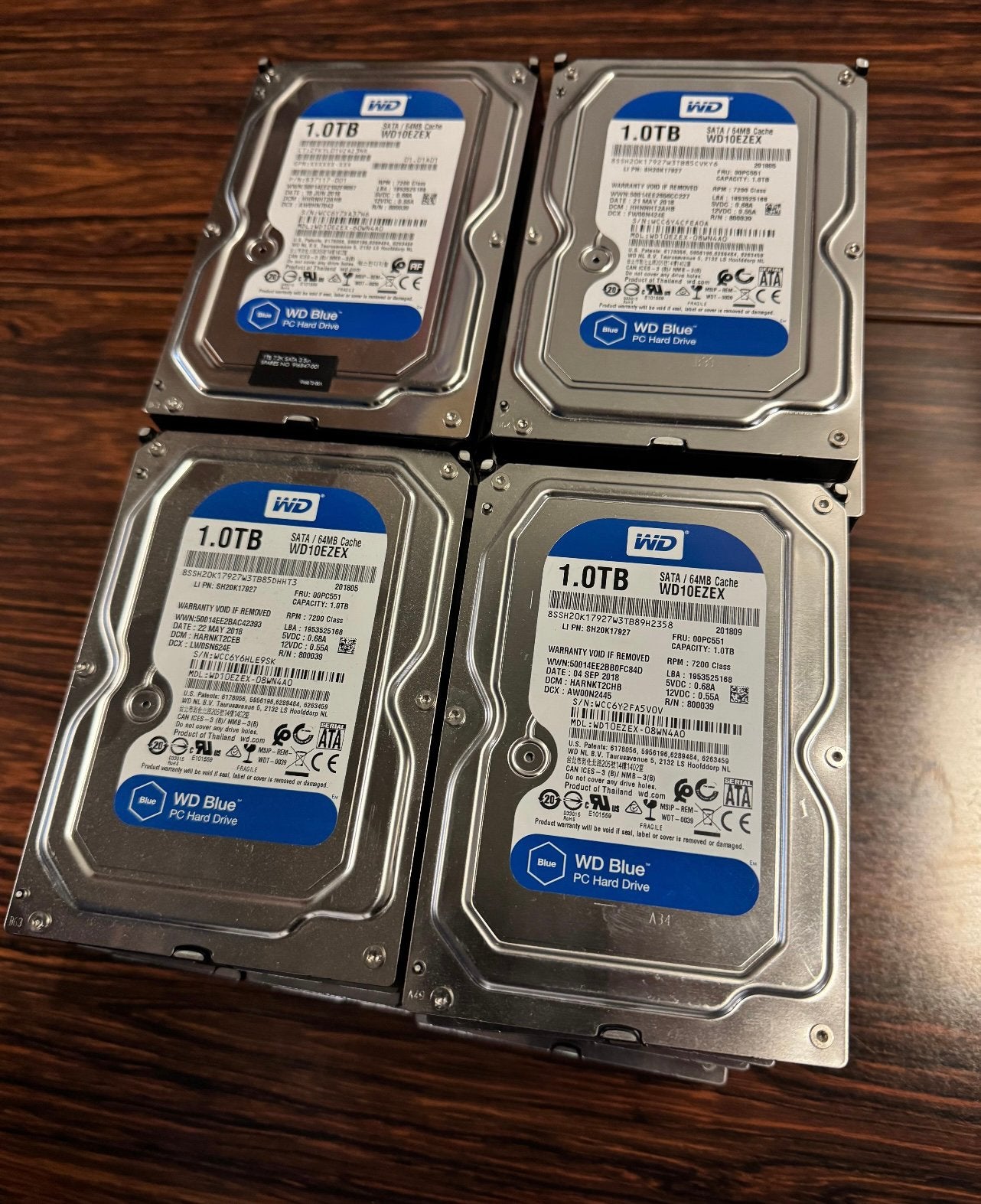 WD Blue WD10EZEX 1 TB, Ophalen of Verzenden, Zo goed als nieuw, Desktop