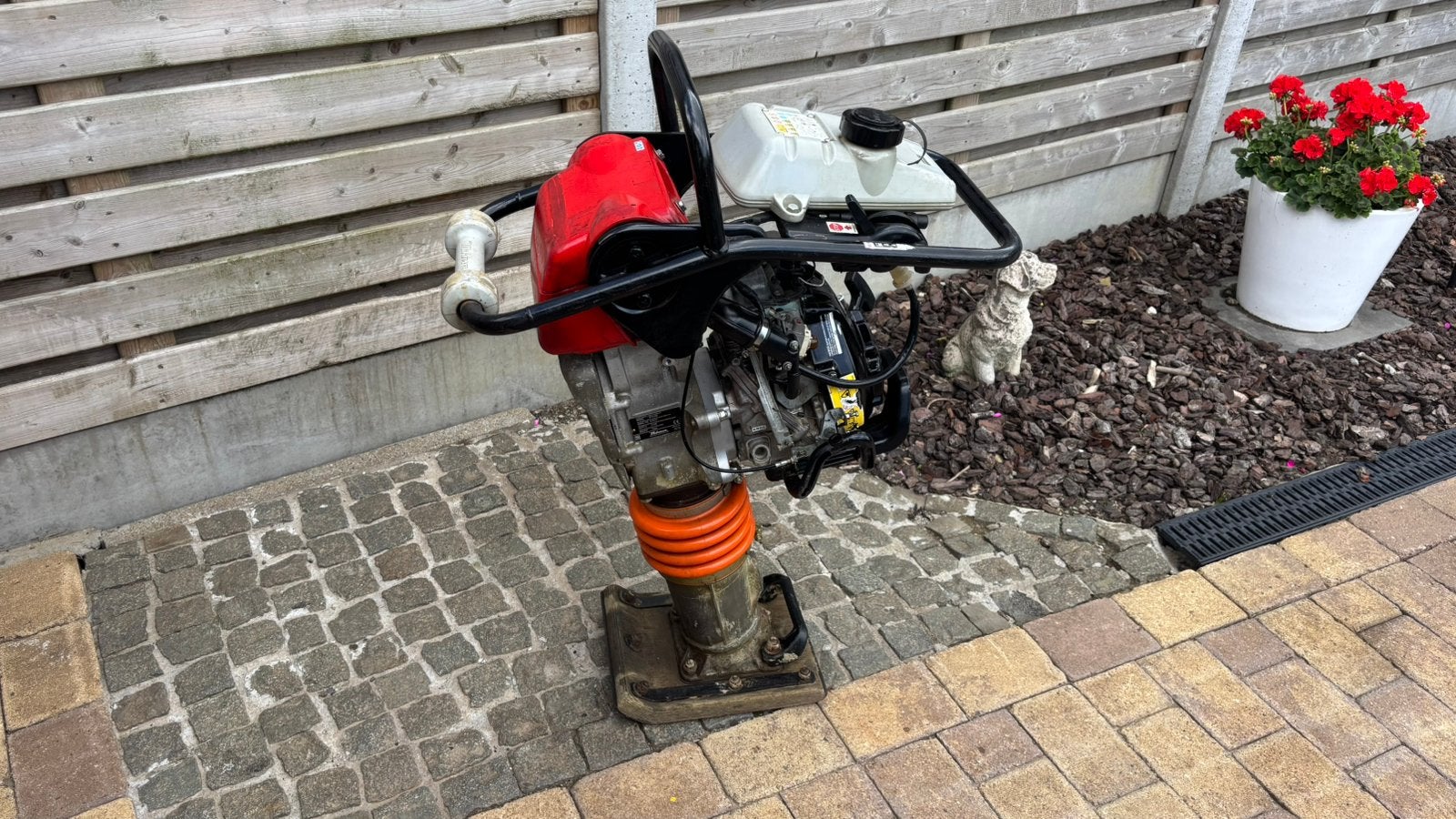 Stamper Mikasa, Ophalen, Zo goed als nieuw