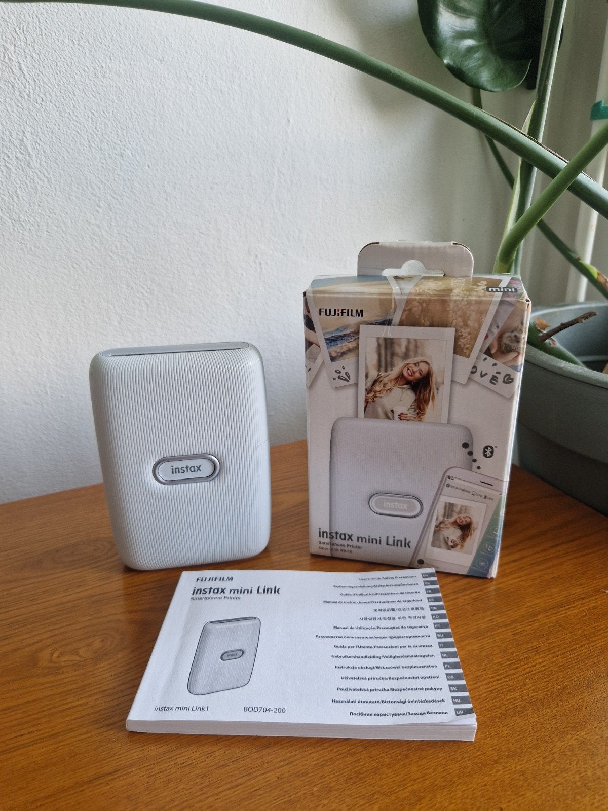 Instax mini link photo printer white, Computers en Software, Pocketprinters, 1102WT, Katrina Graham, Ophalen of Verzenden, Zo goed als nieuw