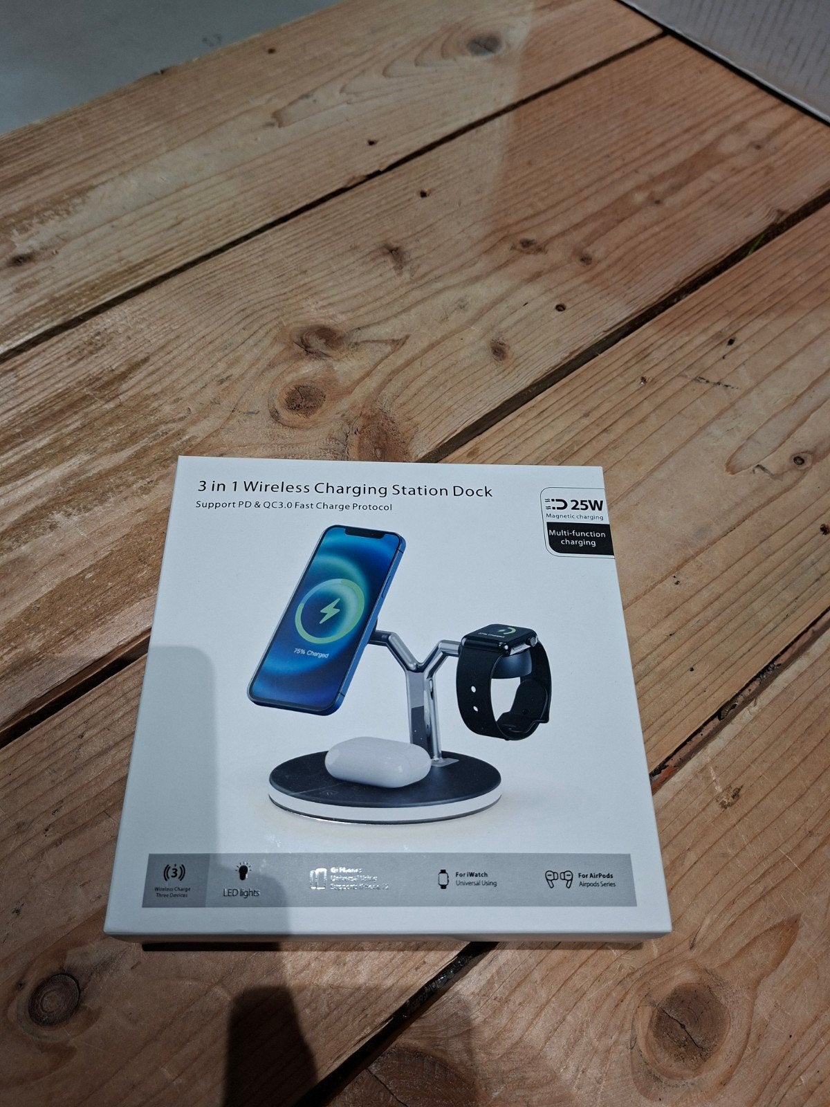 Nieuw 3-in-1 Draadloos Oplaadstation Dock 25W, Universeel, Onbekend@voorbeeld.com, Overige typen, Onbekend