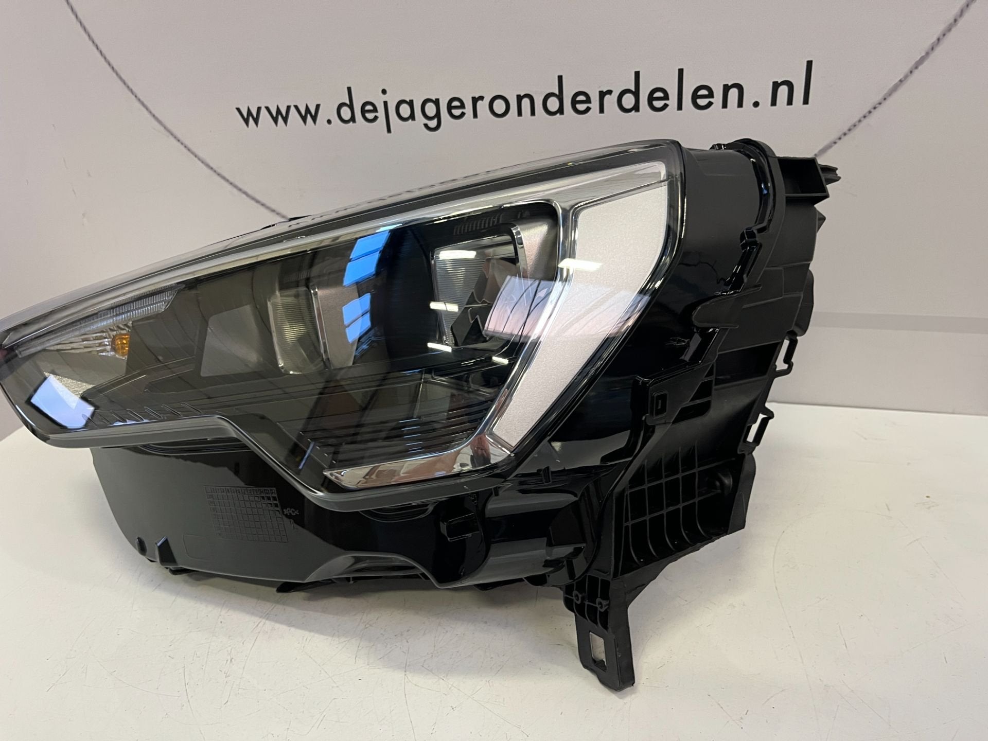 AUDI Q3 83A LED KOPLAMP LINKS 83A941011, Gebruikt, AUDI AG, Auto-Union-Strasse 1
85045  Ingolstadt, DE, Kundenbetreuung@audi.de