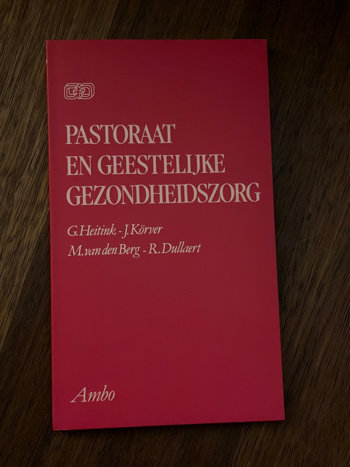 Pastoraat en Geestelijke Gezondheidszorg - Ambo, Ophalen of Verzenden, Gelezen, Christendom | Katholiek