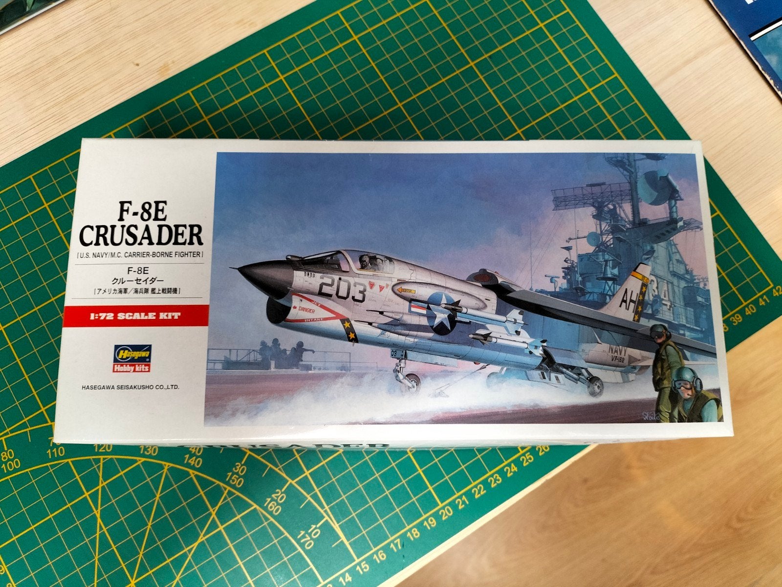 F-8E crusader, schaal 1/ 72, Ophalen of Verzenden, Zo goed als nieuw, Vliegtuig, Hasegawa
