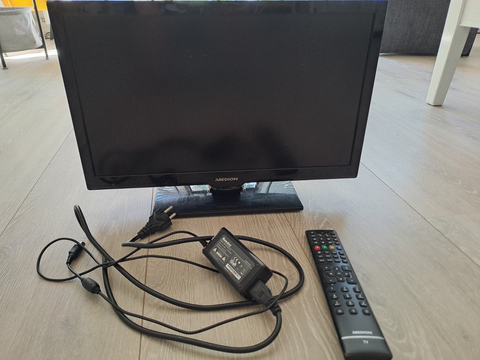 TV Medion 22 inch, Ophalen, Gebruikt, Overige merken