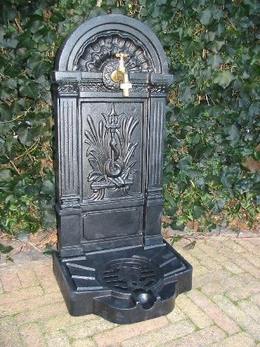 Zware staande fontein gietijzer In twee kleuren., Ophalen of Verzenden, Nieuw, Gietijzer, Fontein