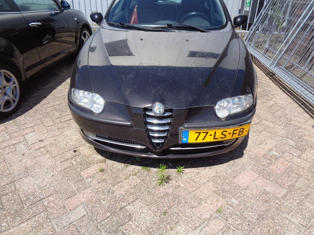 Onderdelen Alfa 147 3 deurs ( Kleur 821 nero fuoco ), Ophalen, Gebruikt, Alfa Romeo