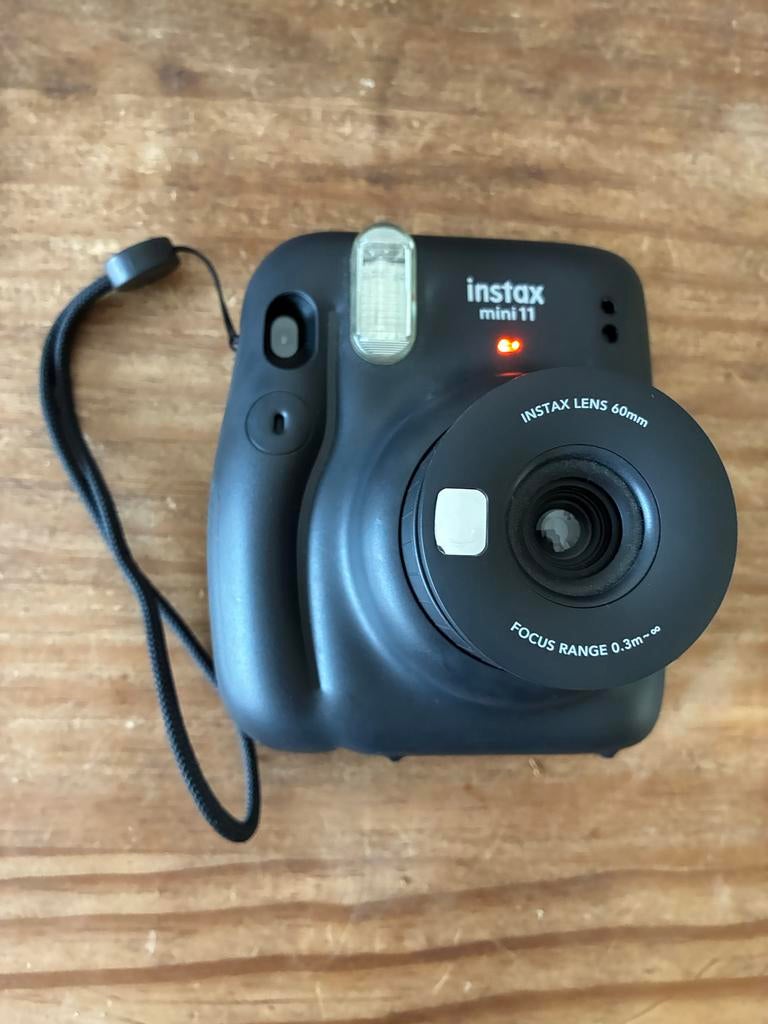 Fujifilm Instax Mini 11 Instant Camera - Zwart, Audio, Tv en Foto, Fotocamera's Analoog, Ophalen, Zo goed als nieuw, Polaroid