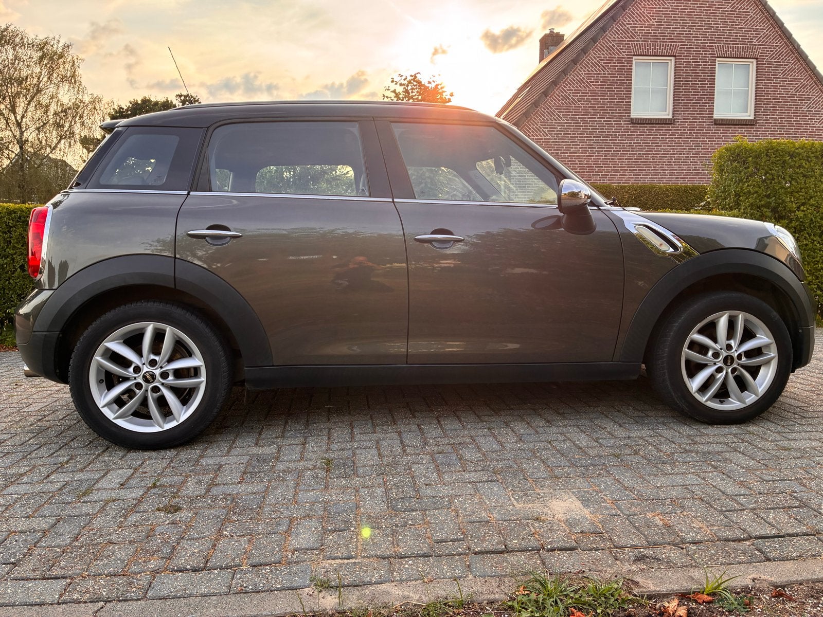 Mini Countryman 1.6 Cooper 2012 Grijs, Voorwielaandrijving, Zwart, Bruin, USB