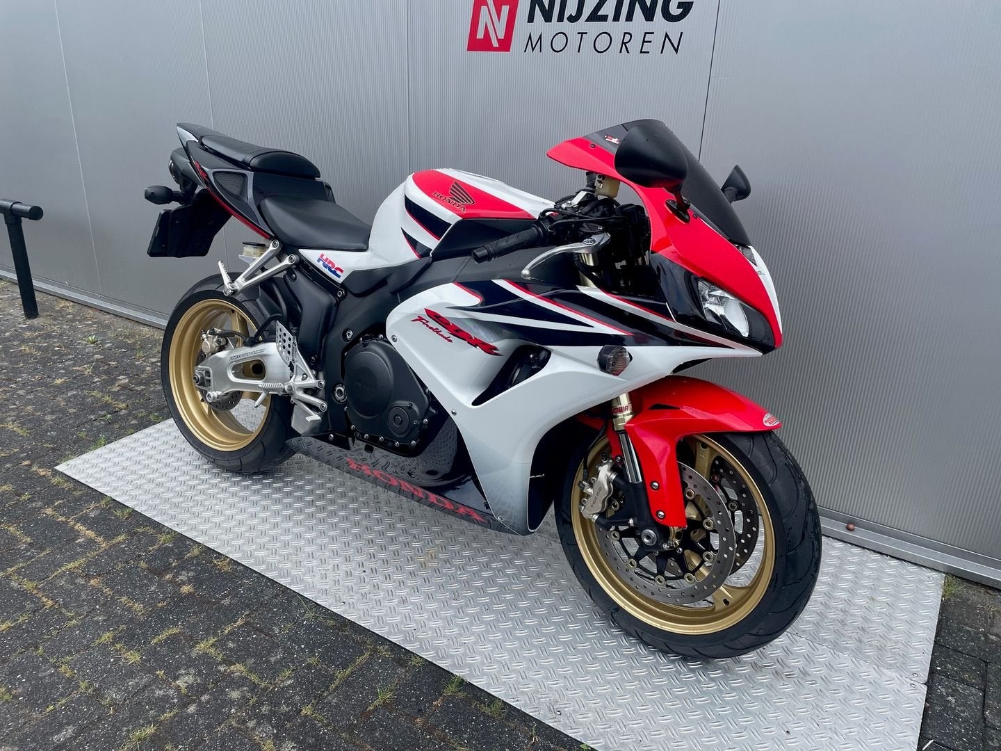 HONDA CBR 1000 RR FIREBLADE (bj 2007), Motoren, HONDA, 4 cilinders, Bedrijf, Onbekend