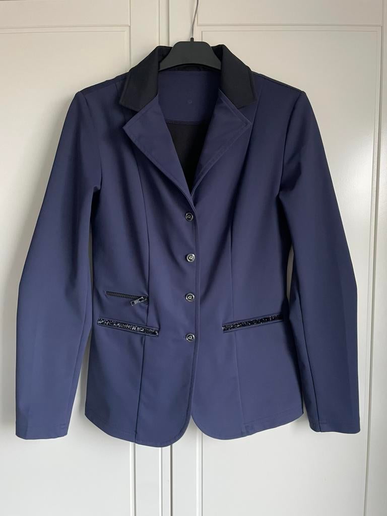 Wedstrijdjasje QHP maat 38, Dieren en Toebehoren, Paardrijkleding, Ophalen of Verzenden, Zo goed als nieuw, Dressuur, Bovenkleding