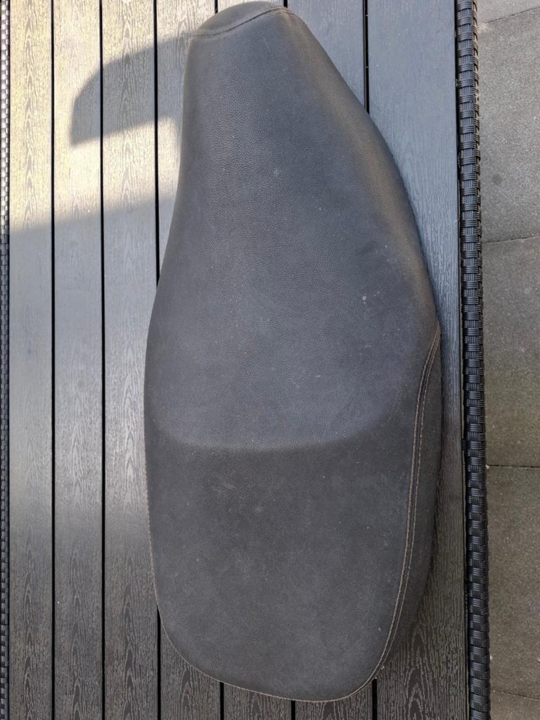 Buddyseat piaggio vespa lx, Fietsen en Brommers, Brommeronderdelen | Scooters, Ophalen of Verzenden, Gebruikt, Zadel, Piaggio