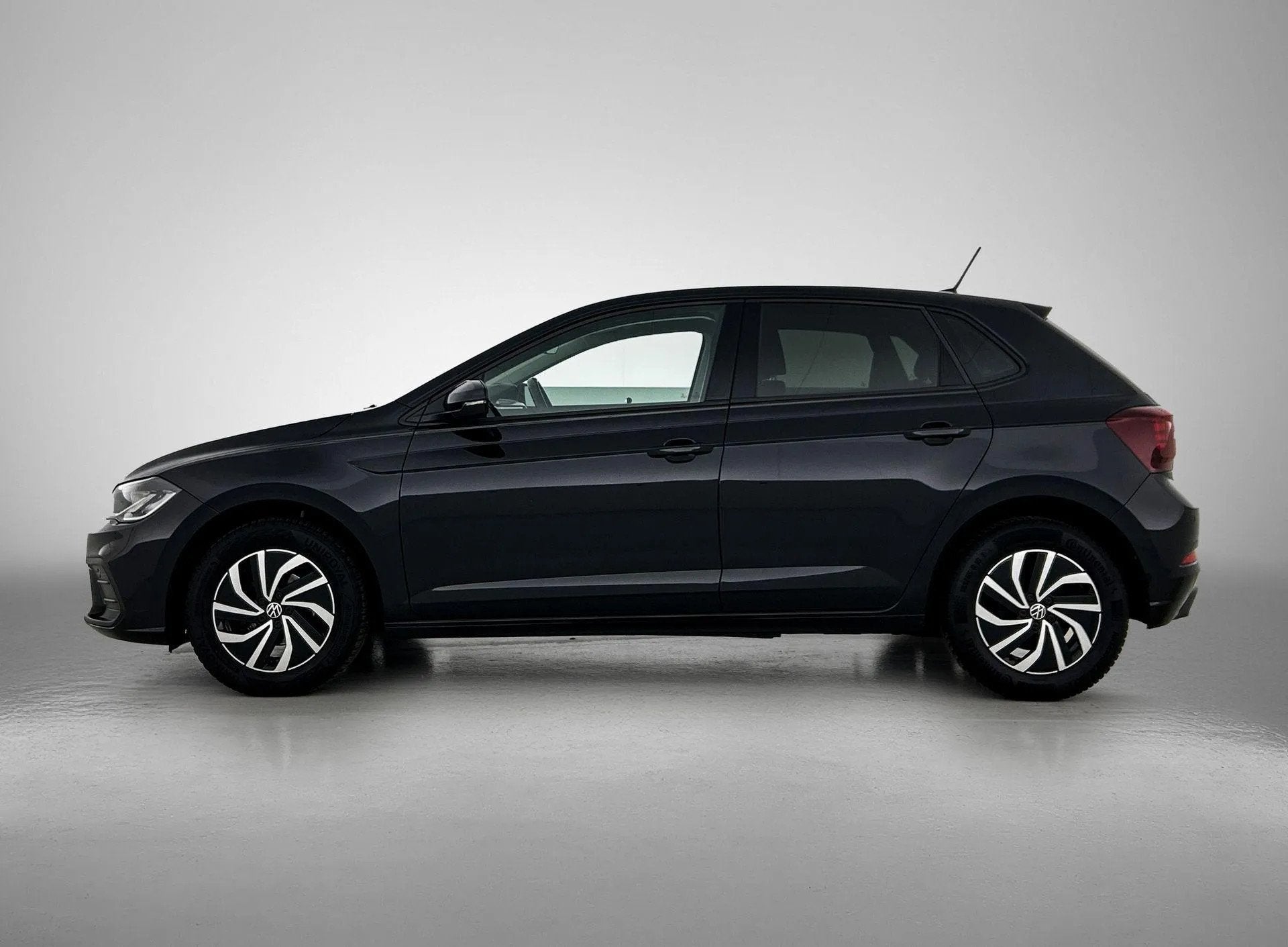 Volkswagen Polo 1.0 TSI Life (bj 2021), Gebruikt, 1072 kg, Bedrijf, Handgeschakeld