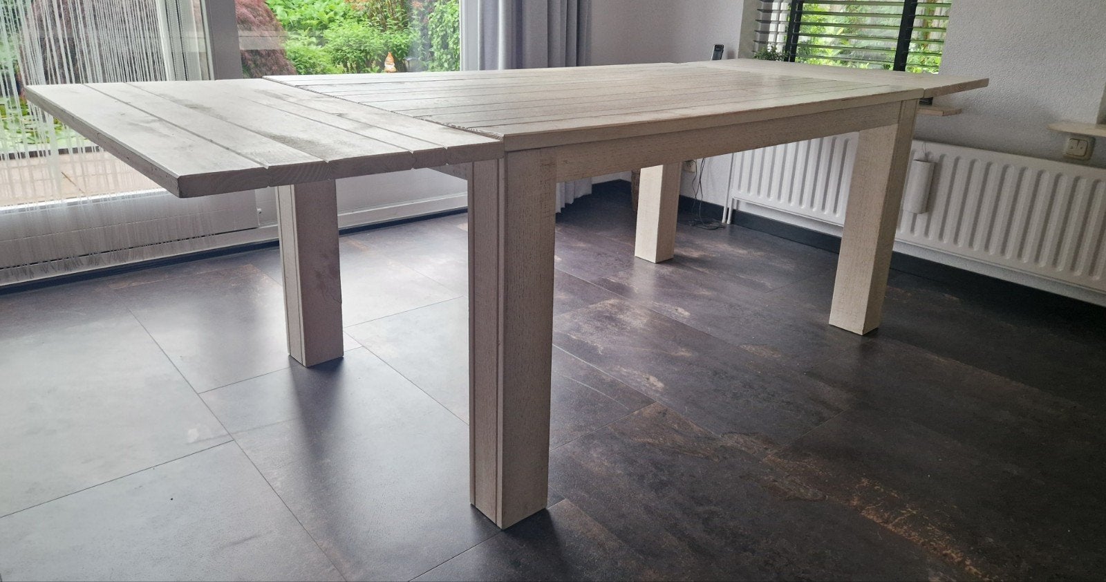 Robuuste houten white wash eettafel met verlengstukken, Huis en Inrichting, Tafels | Eettafels, Ophalen, Gebruikt, 50 tot 100 cm