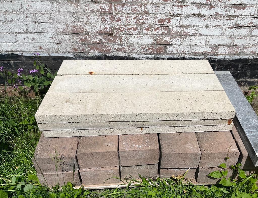 Schellevis Tegels / Opsluiting, Tuin en Terras, Ophalen, Zo goed als nieuw, Minder dan 5 m², Beton
