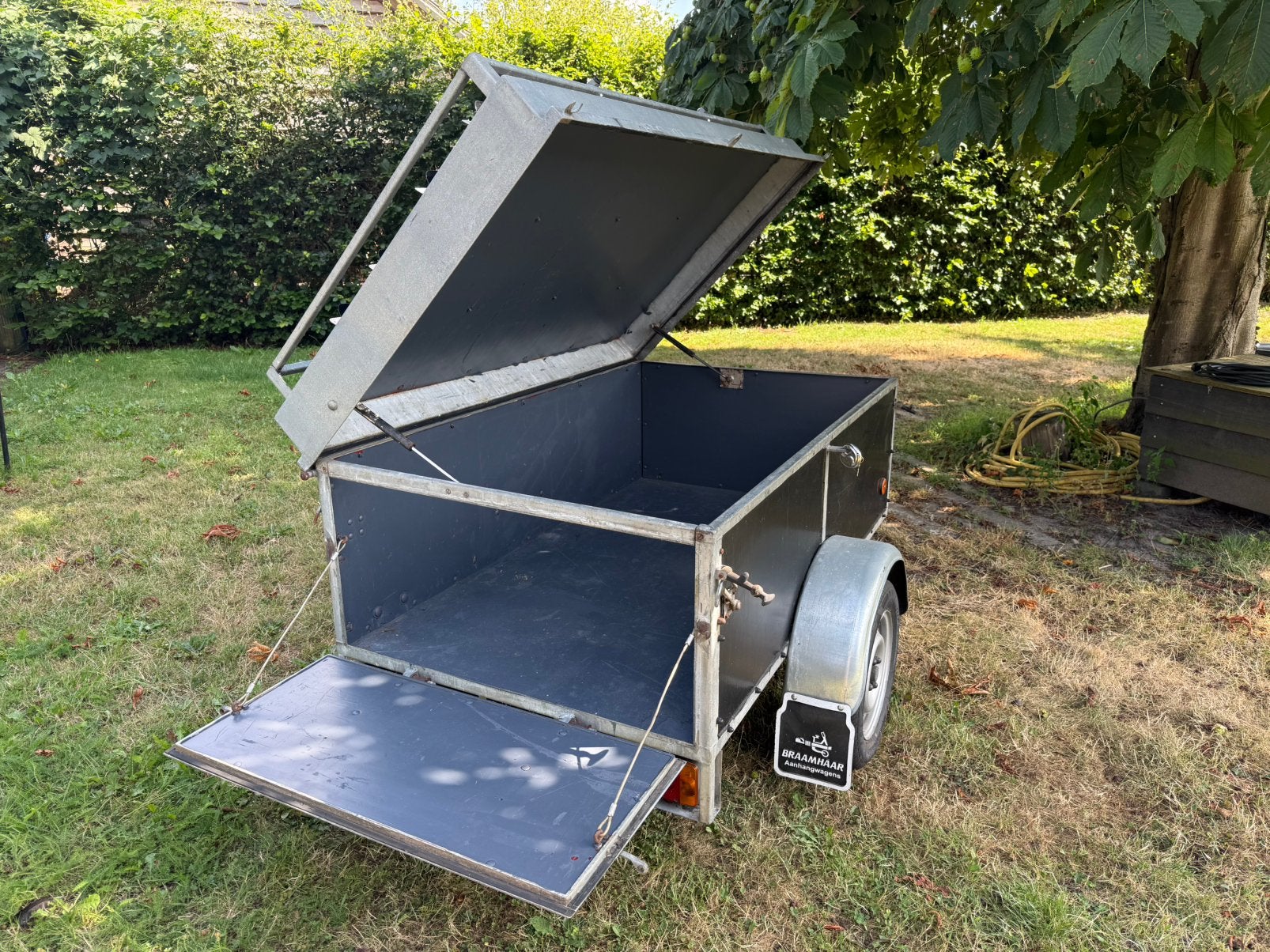 Bagagewagen en tent, Ophalen, Gebruikt, Tot en met 6