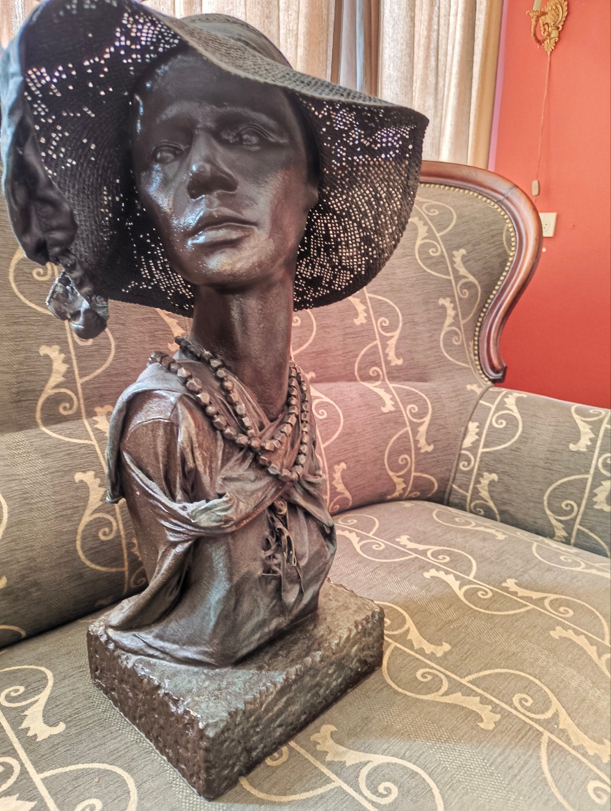 Vrouwenhoofd sculptuur van piepschuim en papier-maché, Ophalen, Buste, 50 - 100 cm, Handgemaakt