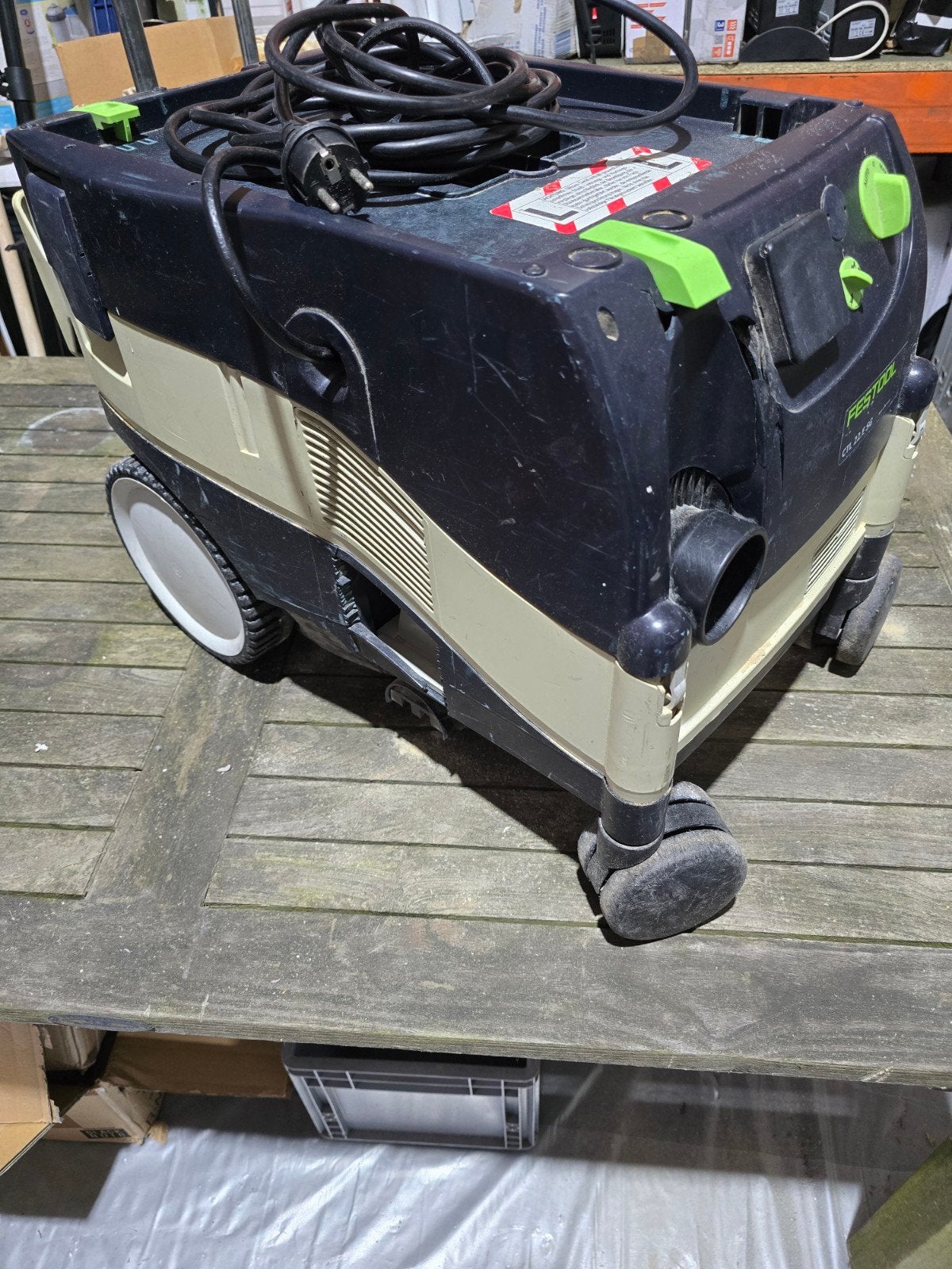 Festool CTL 22 E SG stofzuiger - schade aan behuizing, Witgoed en Apparatuur, Stofzuigers, Ophalen of Verzenden, Niet werkend