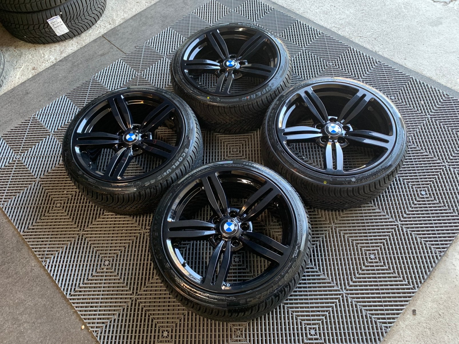 18 inch Bmw set ! Nieuw gecoat , nieuwe allweathers ! 5x120, 18 inch, Banden en Velgen, Ophalen of Verzenden, All Season
