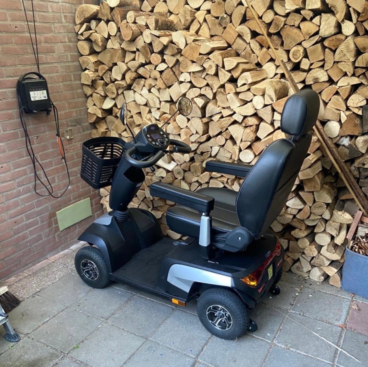 Invacare scootmobiel orion serie, Ophalen, Zo goed als nieuw, Invacare