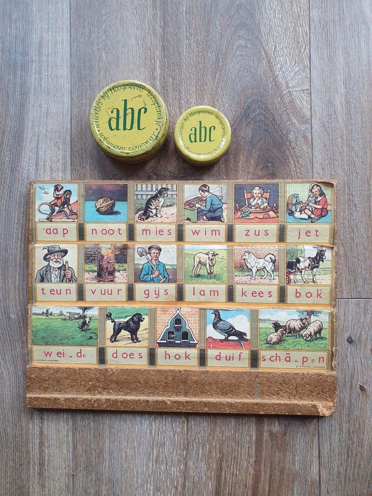 Origineel Hoogeveens leesplankje Aap Noot Mies, Ophalen of Verzenden, Overige thema's