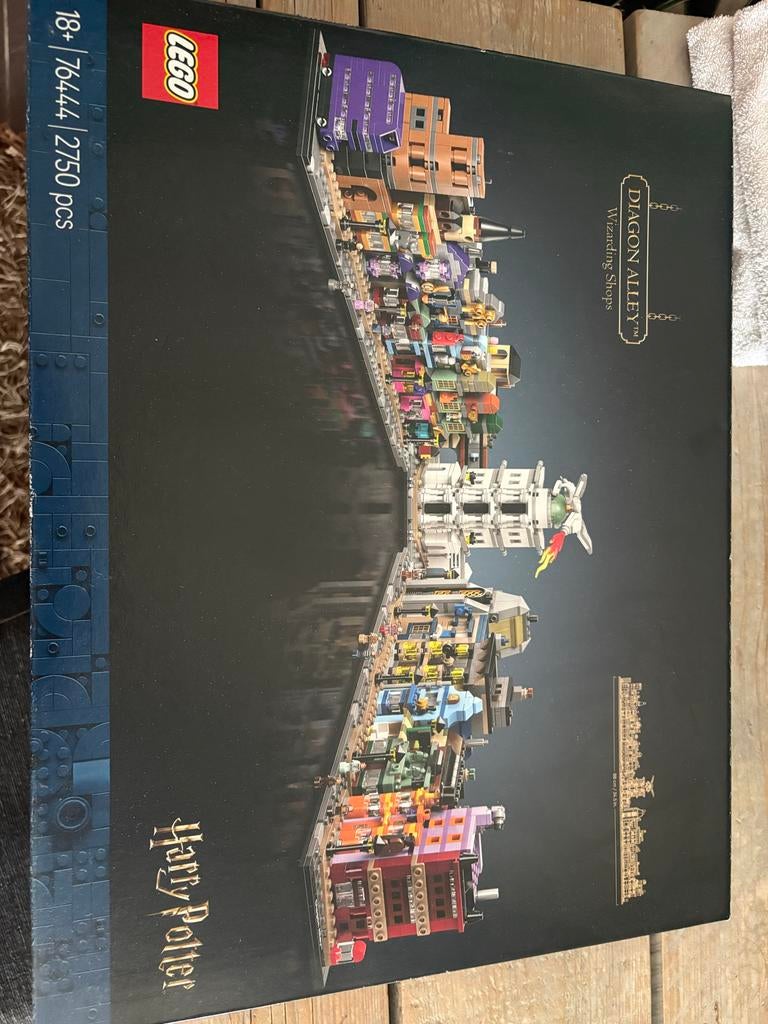 Lego Harry Potter 76444 Diagon Alley - Zo goed als nieuw, Kinderen en Baby's, Speelgoed | Duplo en Lego, Ophalen, Lego, Harry Potter