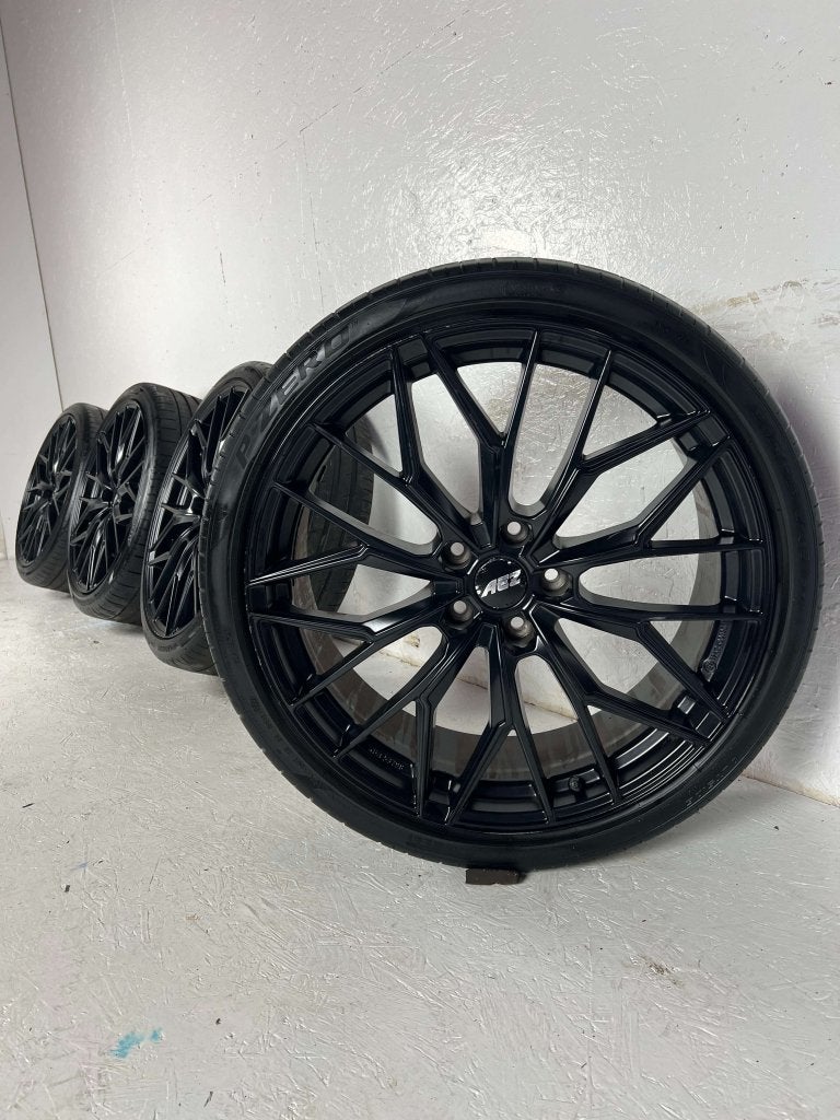 Tesla model S velgen 21" 5x120 zomerbanden Pirelli bmw set, Auto-onderdelen, Banden en Velgen, Niet ingevuld, Banden en Velgen