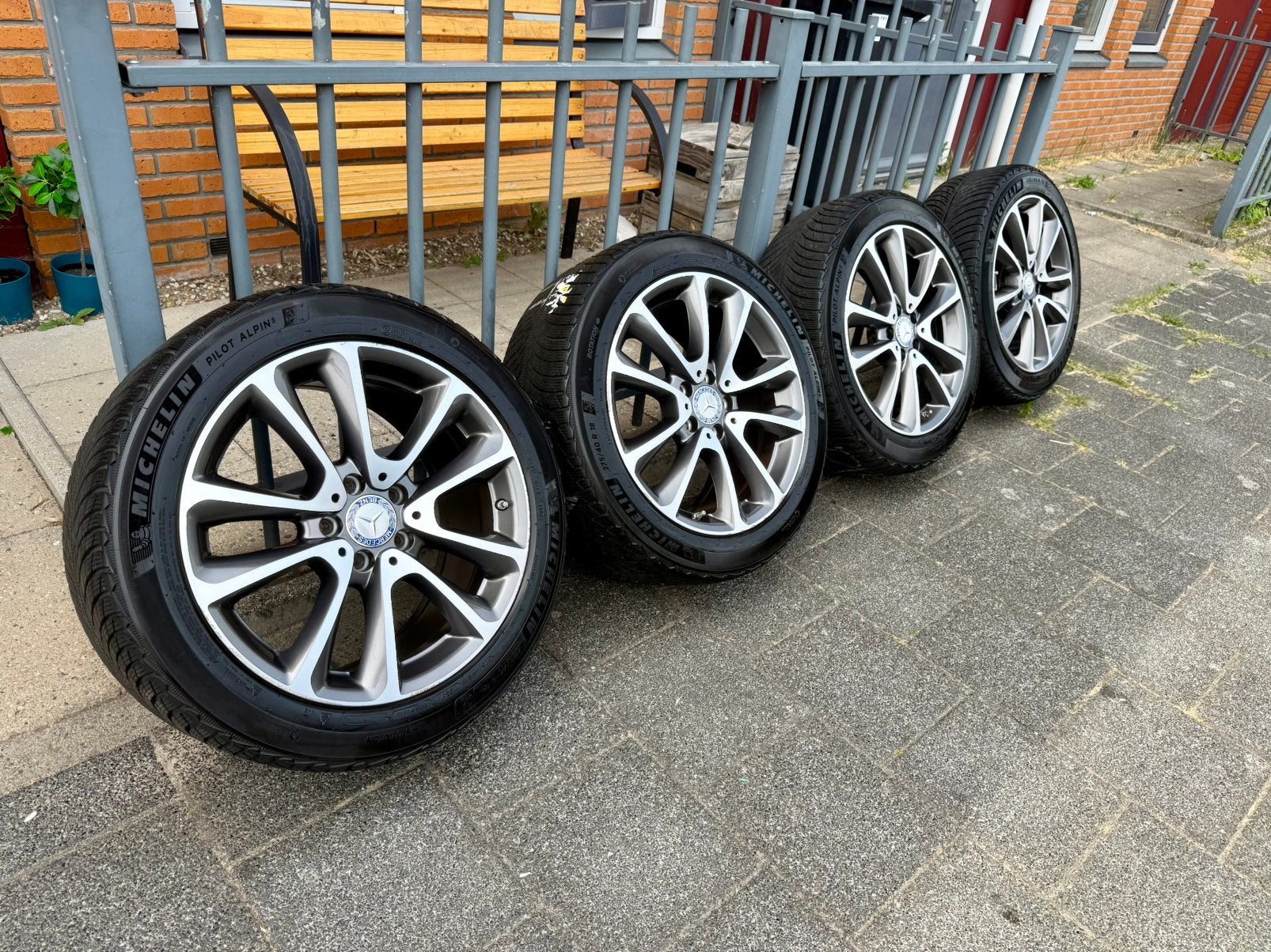 Mercedes E klasse 18” Velgenset (Breedset) + Winterbanden, Ophalen, 18 inch, Overige, Gebruikt