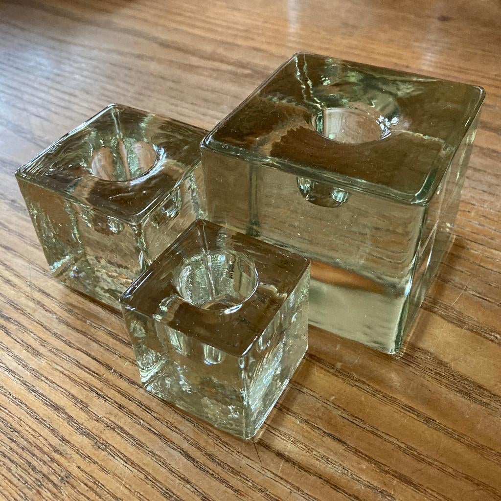 3 Stuks vintage icecube kandelaars glazen kubus (7/5/4 cm), Overige materialen, Overige kleuren, Ophalen of Verzenden, Zo goed als nieuw