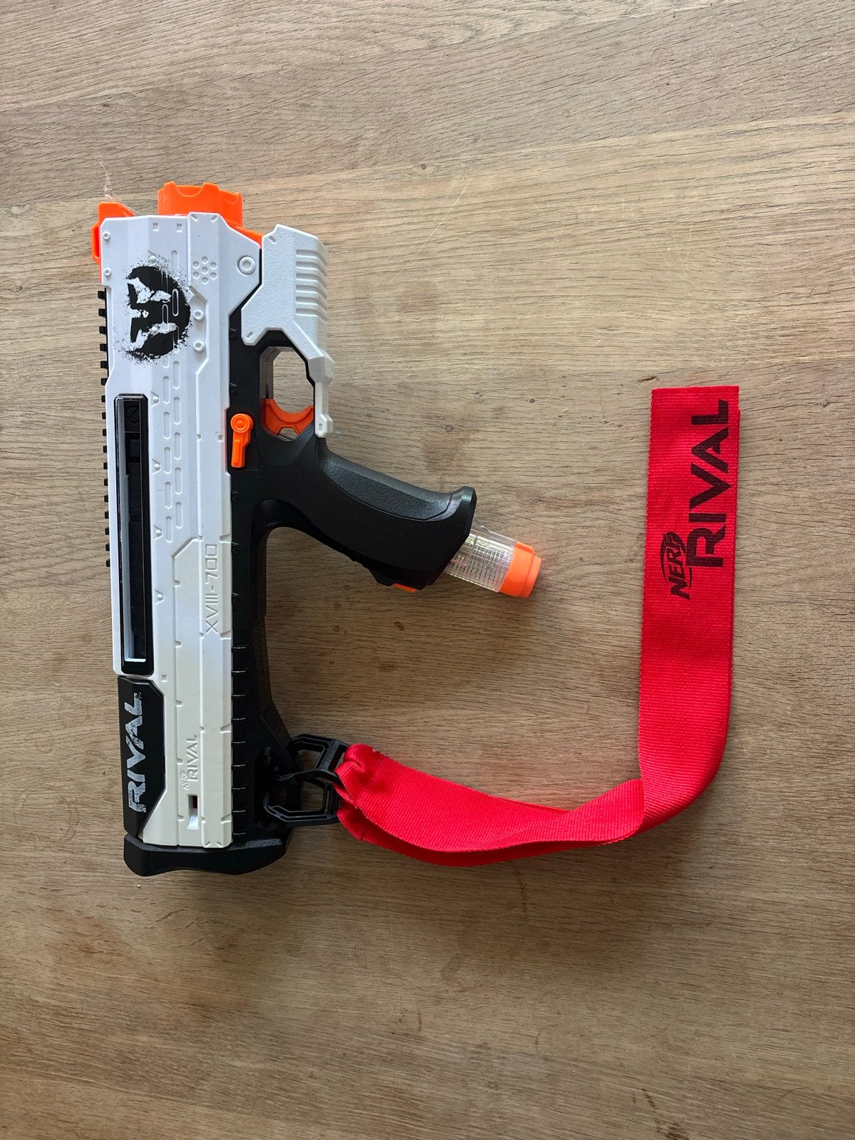 Nerf Rival XVIII-700 Blaster met polsband, Ophalen, Zo goed als nieuw, Jongen of Meisje