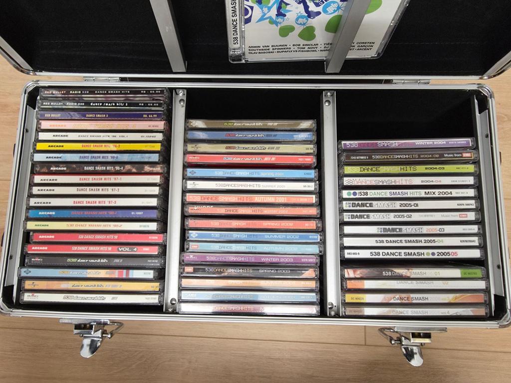 Grote collectie Dance Smash Hits CD's in koffer 1995 tm 2006, Ophalen, Gebruikt, Dance Populair