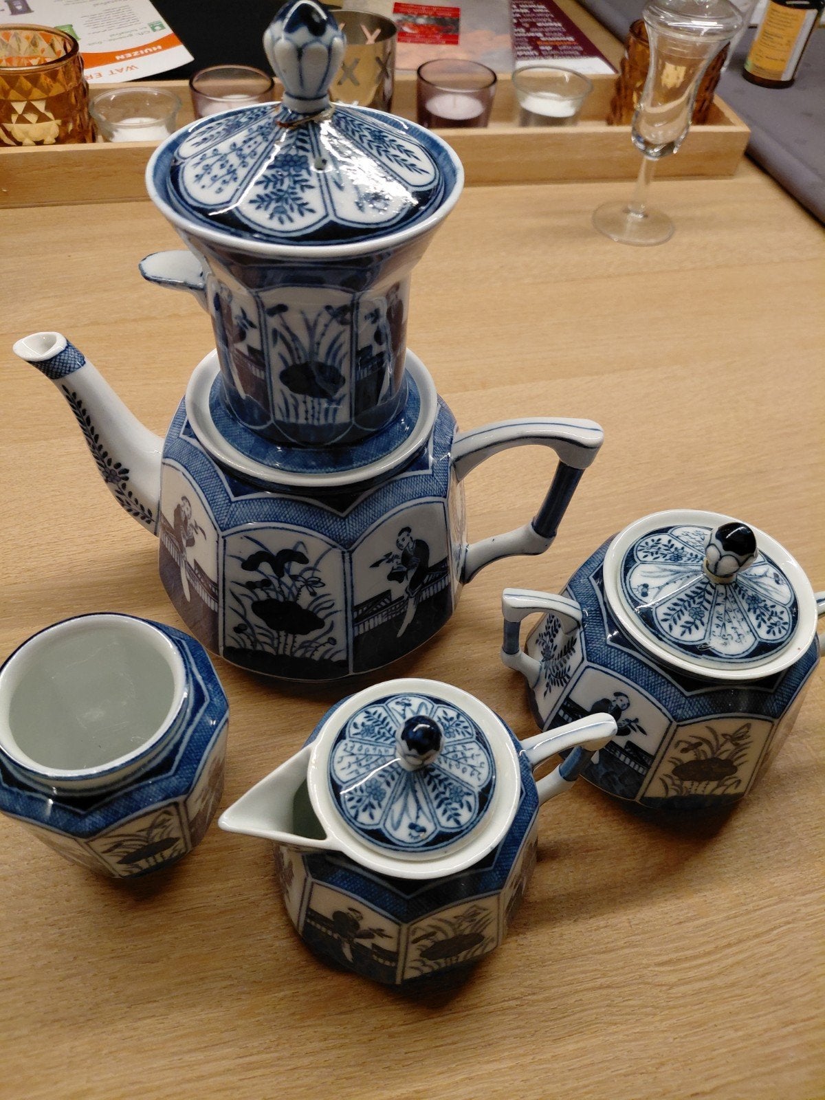 Prachtig Chinees theeservies in goede staat, Antiek en Kunst, Ophalen of Verzenden