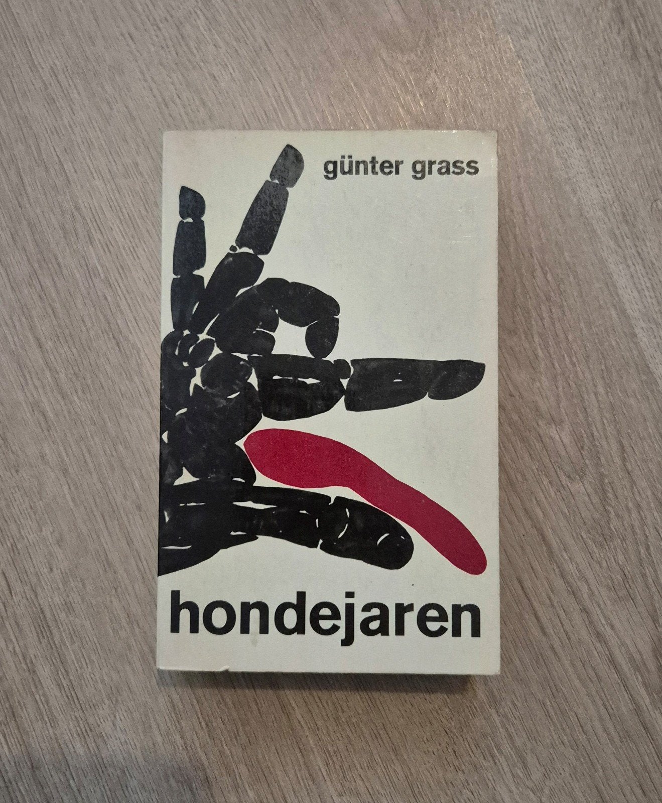 Günter Grass – Hondejaren (Meulenhoff Editie, 1965)
Beschrij, Ophalen of Verzenden, Gelezen