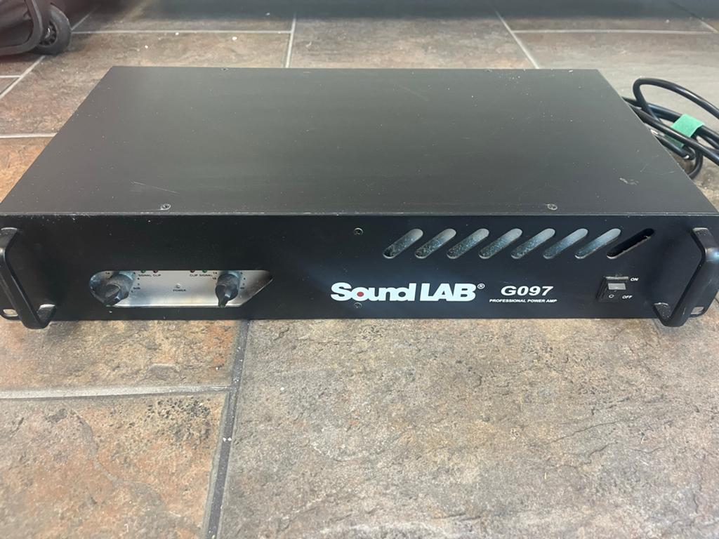 SoundLAB G097 Professionele Eindversterker, Muziek en Instrumenten, Ophalen of Verzenden, Gebruikt, Minder dan 500 watt, P.A.