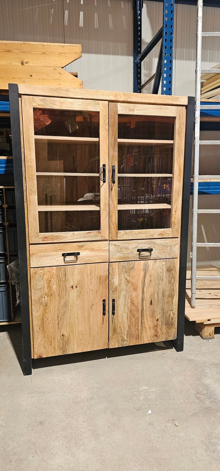 Zo goed als nieuwe dressoir kast - 2 jaar oud, Zo goed als nieuw, Industrieel, 25 tot 50 cm, Ophalen
