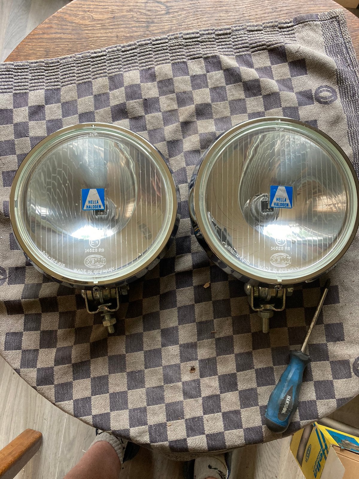 Oldtimer 2 Hella nieuwe verstralers type 192 met covers, Auto-onderdelen, Ophalen of Verzenden, Nieuw
